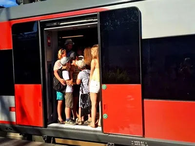 Сочидегі қоғамдық көліктер жиі шамадан тыс жүктеледі
